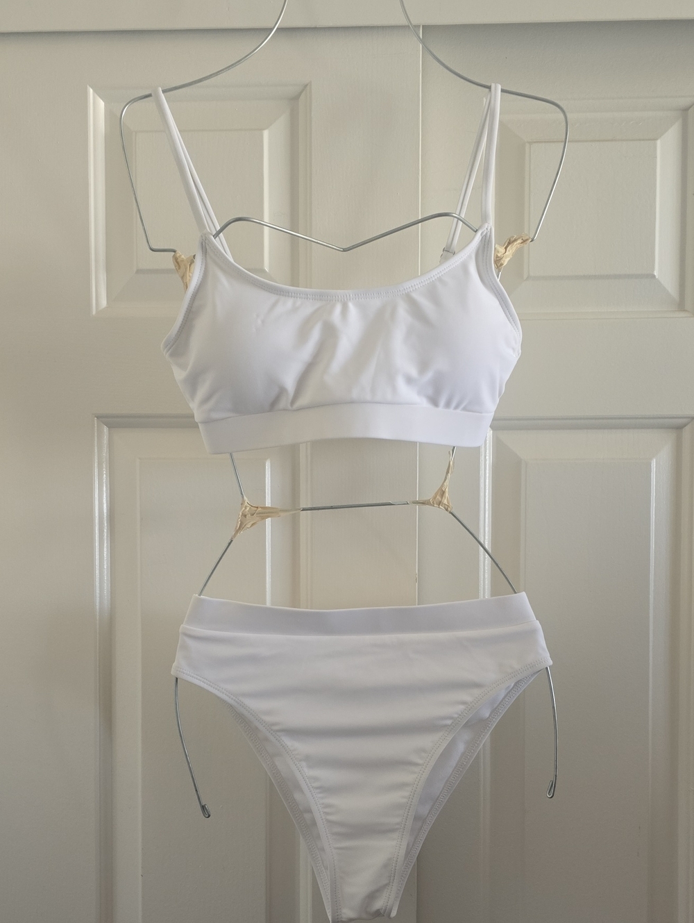 White Women’s Two-Piece Swim Bikini Set - Classic Scoop Top & High-Cut Bottom